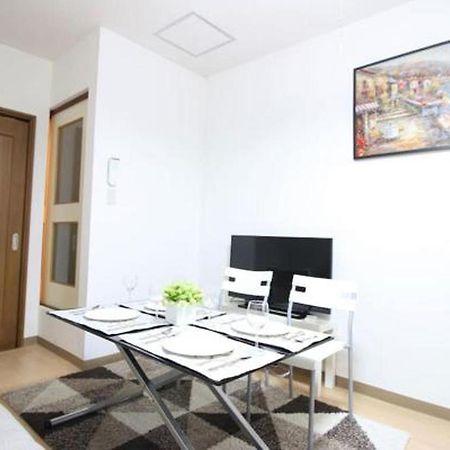 Ferienwohnung Primrose Ōsaka Exterior foto